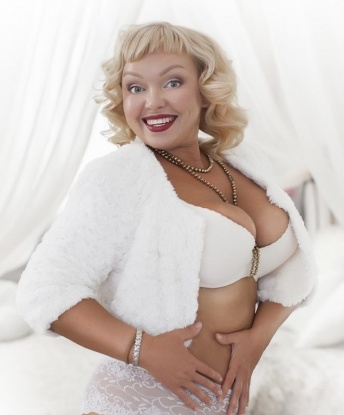 Изысканная леди ждет встречи с почитателем женской красоты. Буду нежной и страстной, как ты того захочешь. Приятные моменты гарантированы! 13302, 38 лет